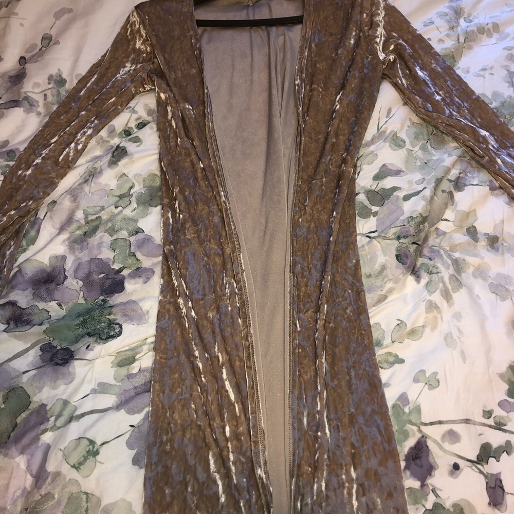 Crazy Train Velvet Duster in Champagne